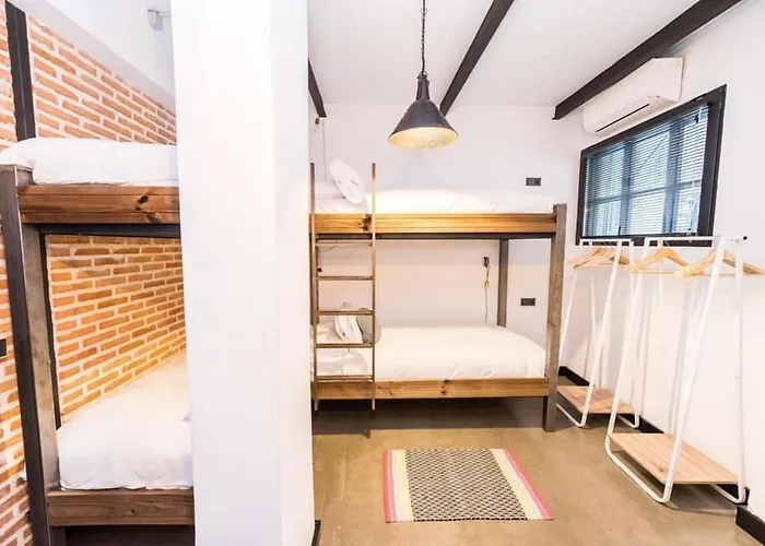 Lanave Hotel Madri
