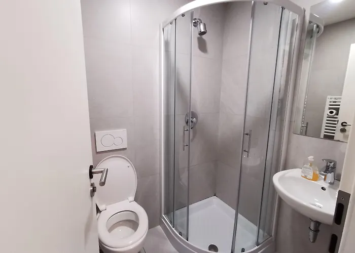 Simbol Hostel & Rooms With Free Private Parking Lubiana