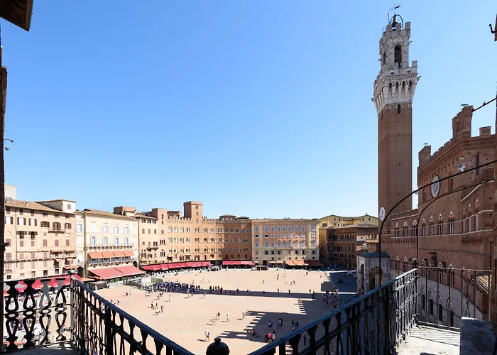 La Terrazza Sul Campo-Rooms Only Siena