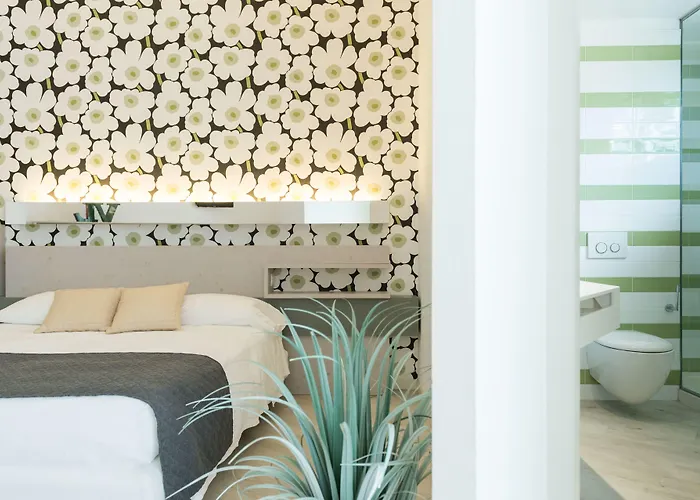 Hotel Torremaura Fronte Mare Con Beach Club Milano Marittima