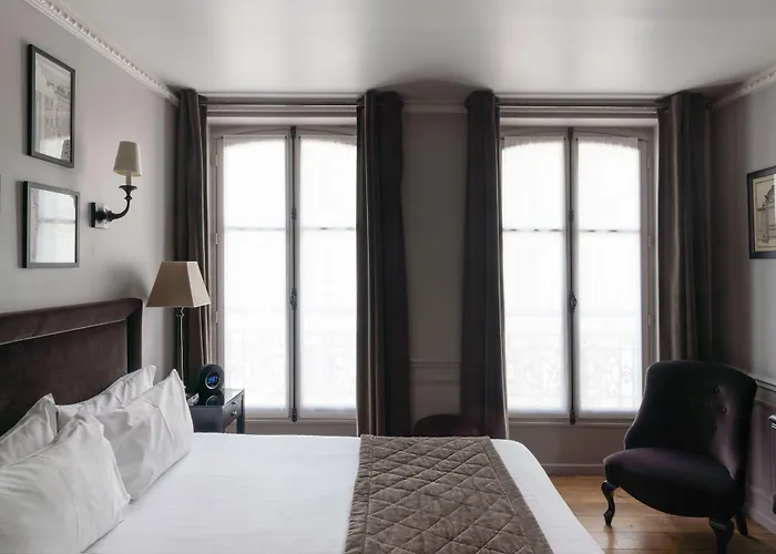 Hotel Avama Montmartre París