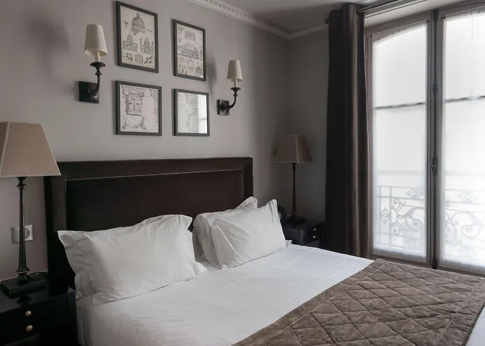 Hotel Avama Montmartre París
