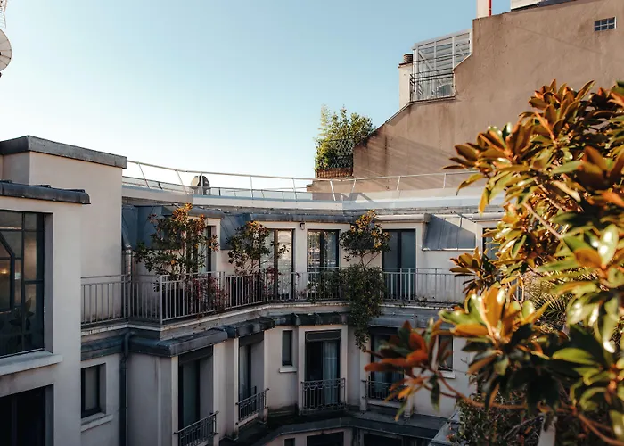 Hotel Eiffel Blomet Parigi