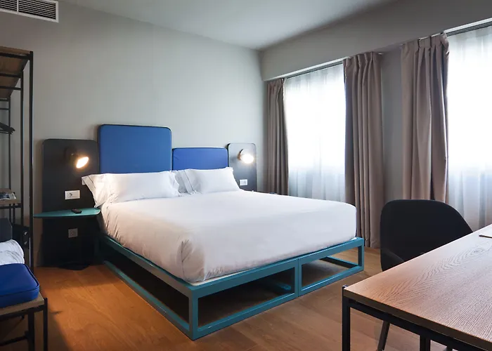 Hotel One Shot Colon Valenza