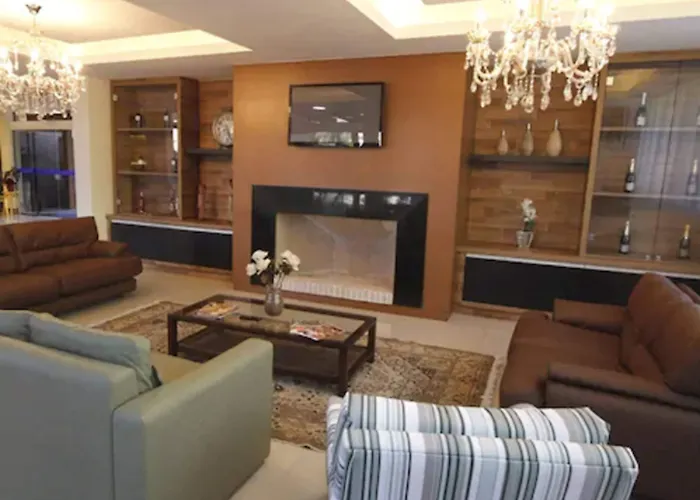 SKY VILLE HOTEL GRAMADO - Localização privilegiada entre Gramado e Canela