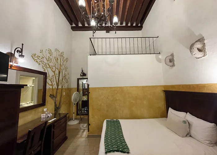 Hotel Historia Morelia