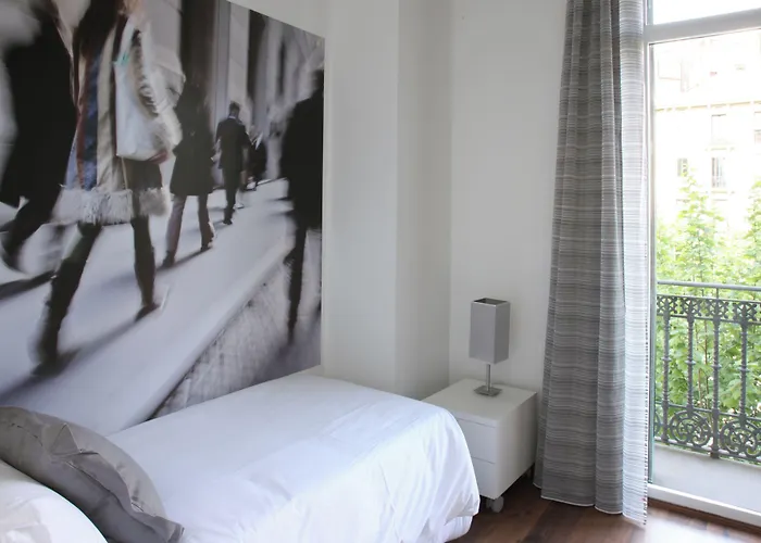 Mh Apartments Suites Barcelone