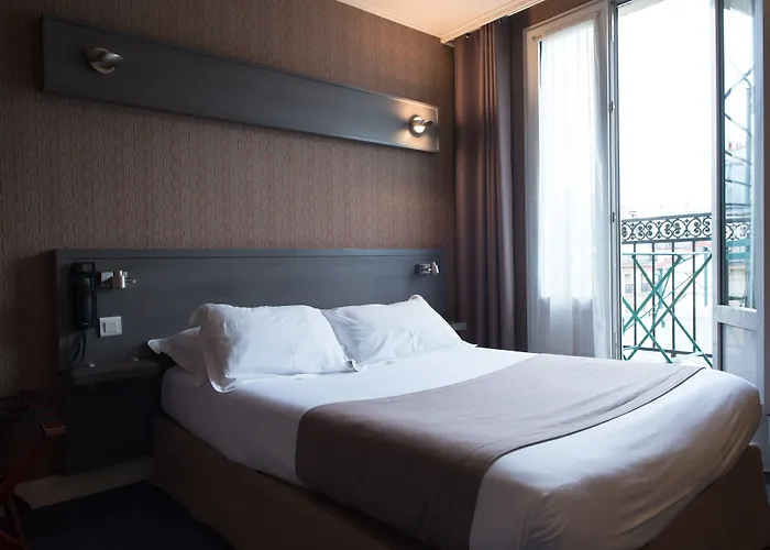 Home Latin París