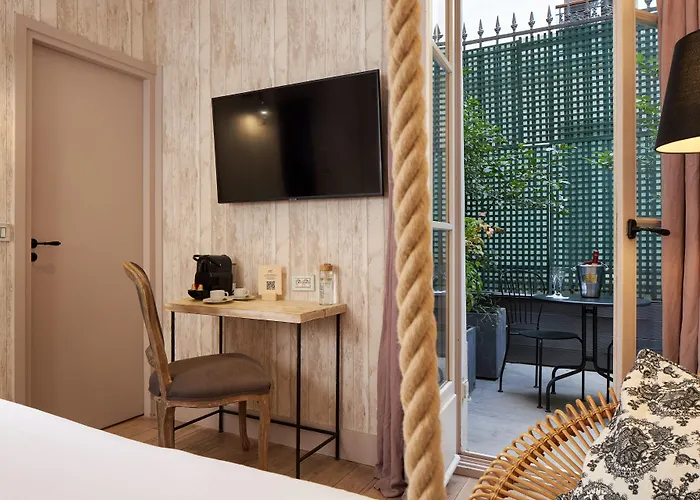 Les Plumes Hotel Parigi