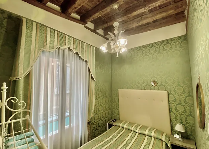 Hotel Bridge Venecia