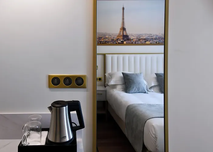 Hotel Des Deux Avenues París