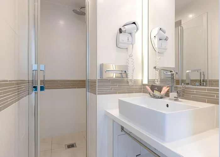Hotel Le Beaugency Parigi