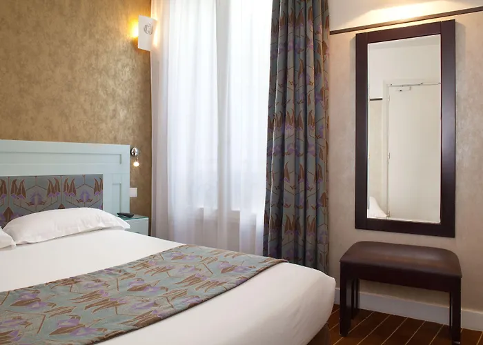 Hotel Eiffel Seine París