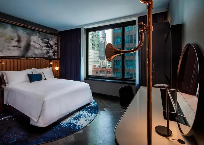Hotel Emc2, Autograph Collection Chicago