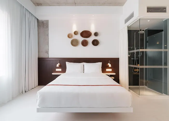 Ruby Molly Hotel Dublin By Ihg