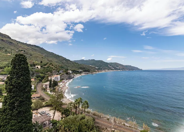 Hotel Hotiday Taormina Mare