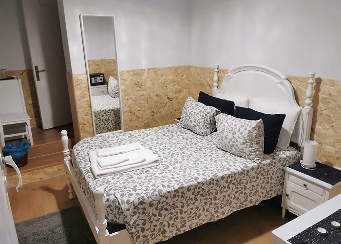 Jualis Guest House OOporto