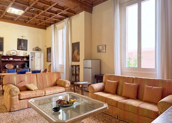 Gran Suite Piazza Maggiore - T&T communications Bologna