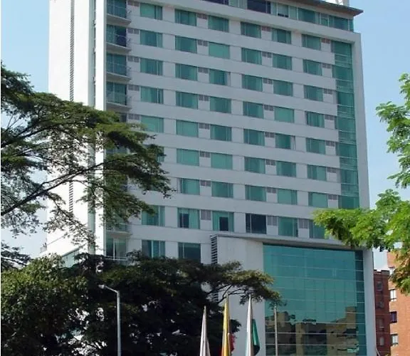 Novelty Suites Hotel - Oviedo Mall Medellín