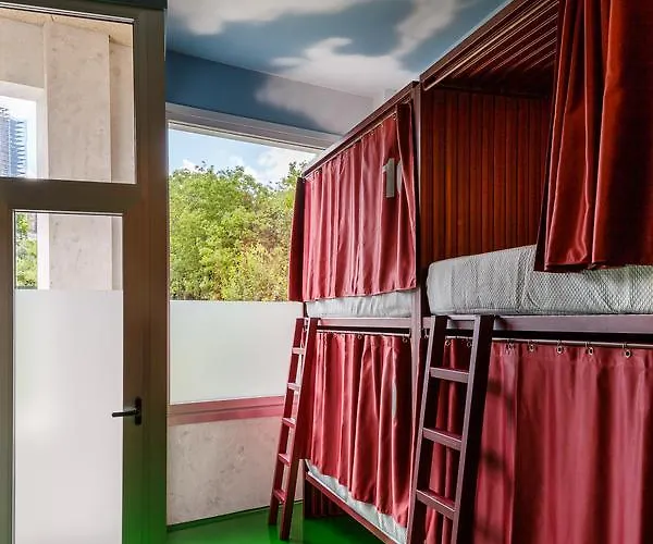 Blanco Albergue Santiago de Compostela