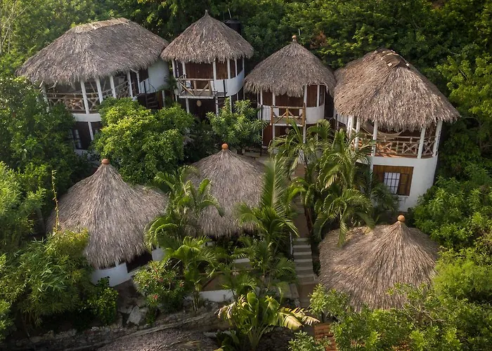 Cabañas Biuzaa Zipolite