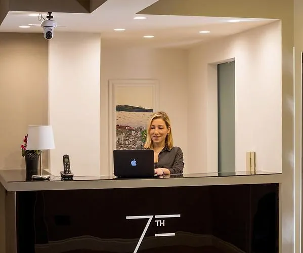7Th Floor Suite Napoli