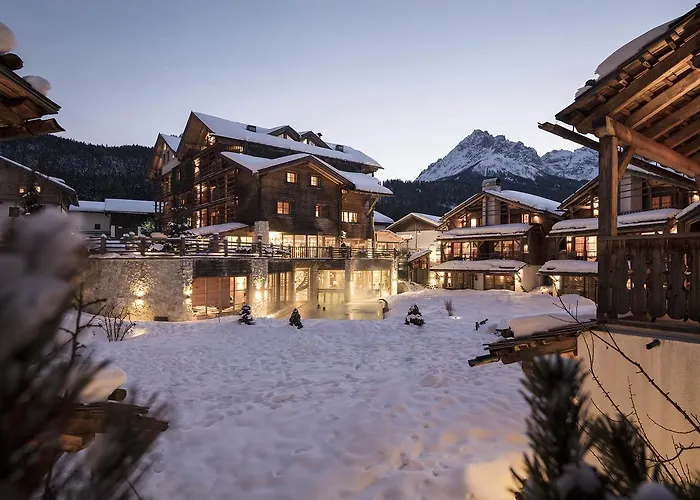 Post Alpina - Family Mountain Chalets San Candido