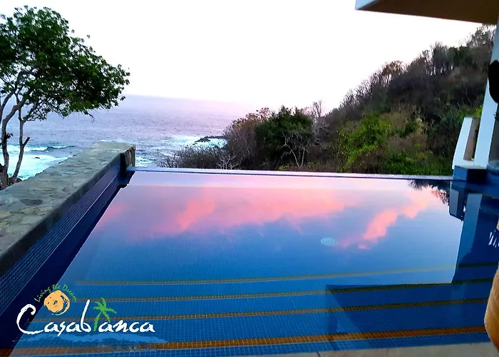 Casablanca Guest House - Adults Only - Starlink Internet! Zipolite