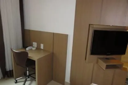 THE SUN RESORT, SHTN TRECHO 2, ENXOVAL DE CAMA E BANHO, PISCINA AQUECIDA, VAGA DE GARAGEM, ACADEMIA, LAVANDERIA, CONVENIÊNCIA 24h, WI-FI, SMART TV, QUADRA DE AREIA, RECEPÇÃO 24h BY REI DOS FLATS Brasília