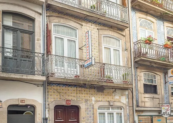 Almada Guest House OOporto