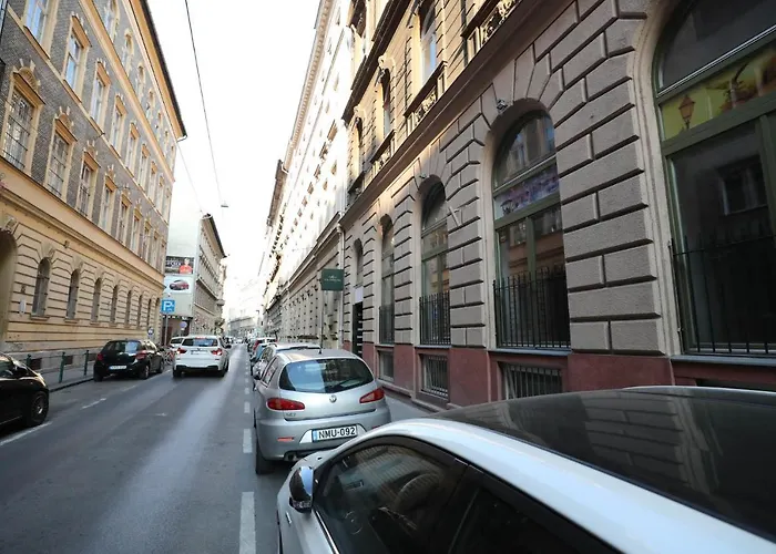 Hotel California Budapest