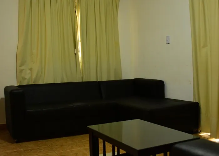 Apartamento Los Abuelos Calle Esteva Berga Colón
