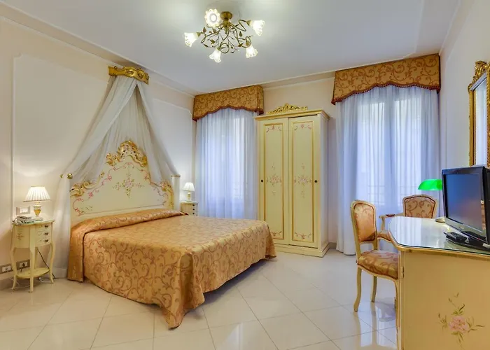 Hotel At Leonard Venecia