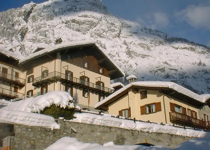Hotel Ottoz Meublé Courmayeur
