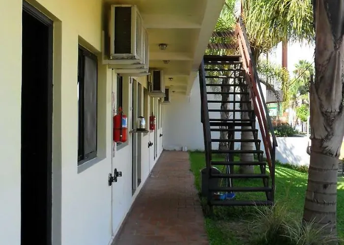 Hotel Nueva Habana Rooms Colon