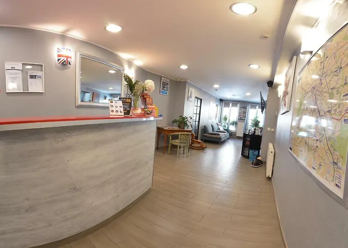 Hotel Montmartre Clignancourt París