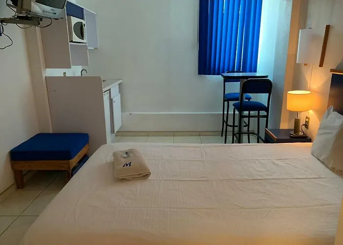 Hotel H Montreal Guadalajara