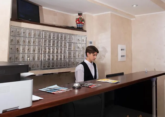 Hotel New Sayonara Nápoles