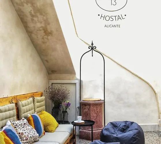 Hostel Numero Trece - Albergue Juvenil - Free Towels, Coffee & Tea, Remote Check-In (Adults Only) Alicante
