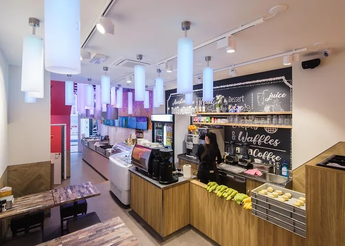 Hostel Warmoes Amsterdam